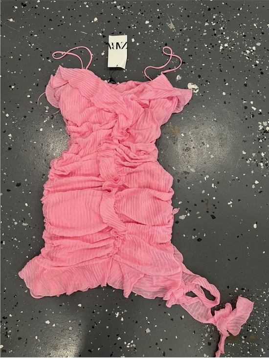 Zara Dresses & Skirts - Zara Pink Ruffled Ruched Mini Dress